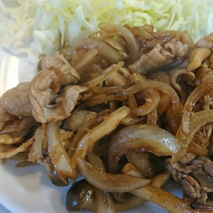 しめじと玉ねぎの生姜焼き